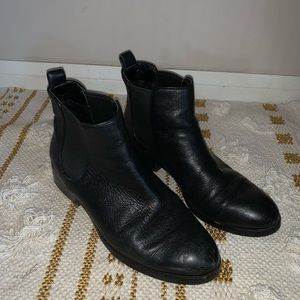 ♥️ Cole Haan Landsman Black Leather Ankle Booties
